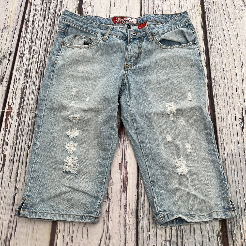 Lazer Jeans Junior Size 9 Distressed Denim Shorts Capri Light Wash Cotton